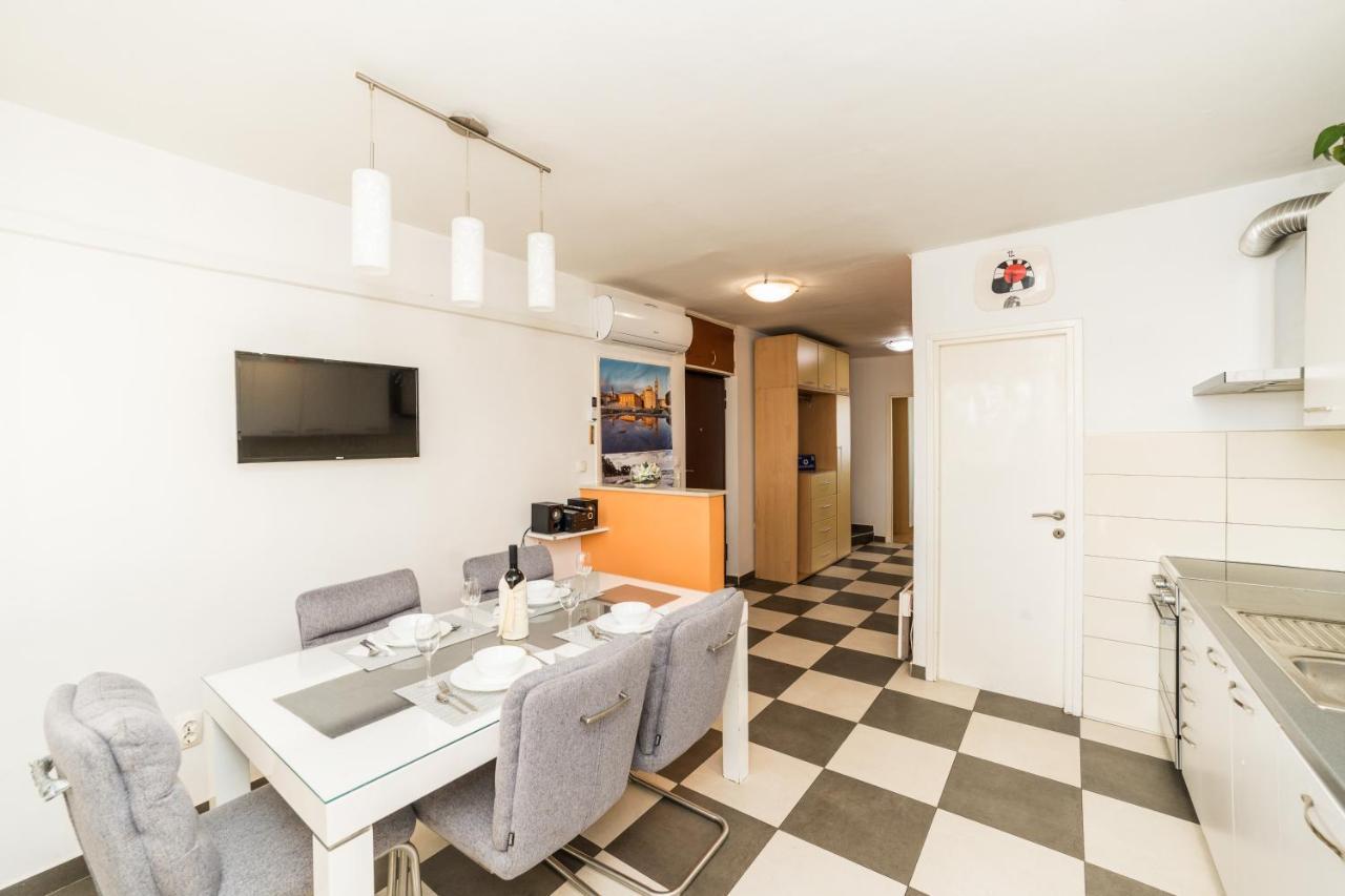 Apartment Mihaela Zadar Exterior photo